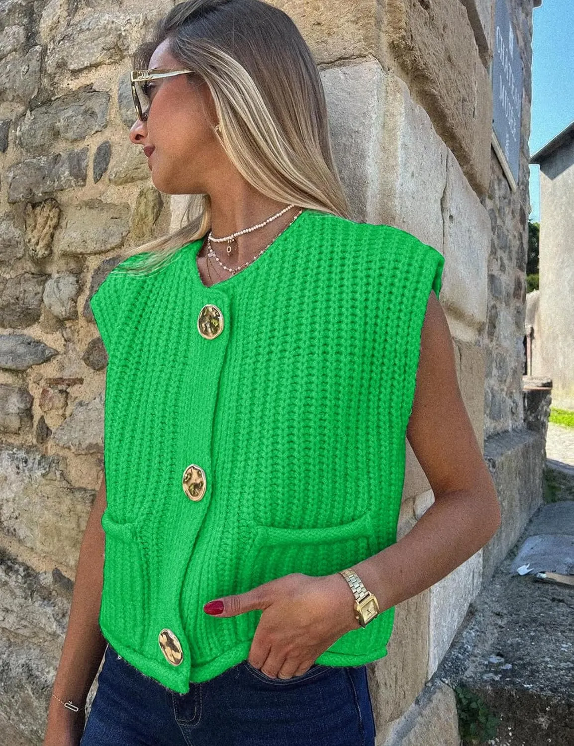 Arssm Women Button Down Sweater Vest Sleeveless Crop Knit Cardigan Cropped Knitted Sweater Vest with Pockets