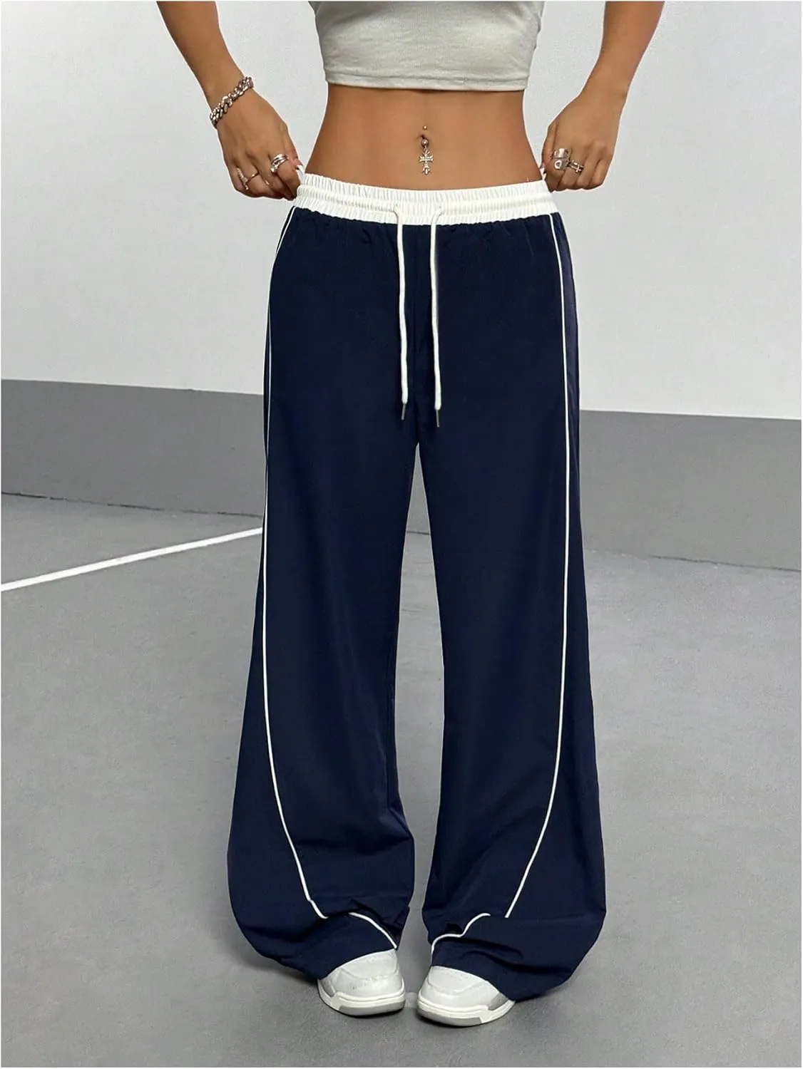 GORGLITTER Women's Baggy Wide Leg Parachute Pants Y2K Bell Bottom Drawstring Waist Track Pants