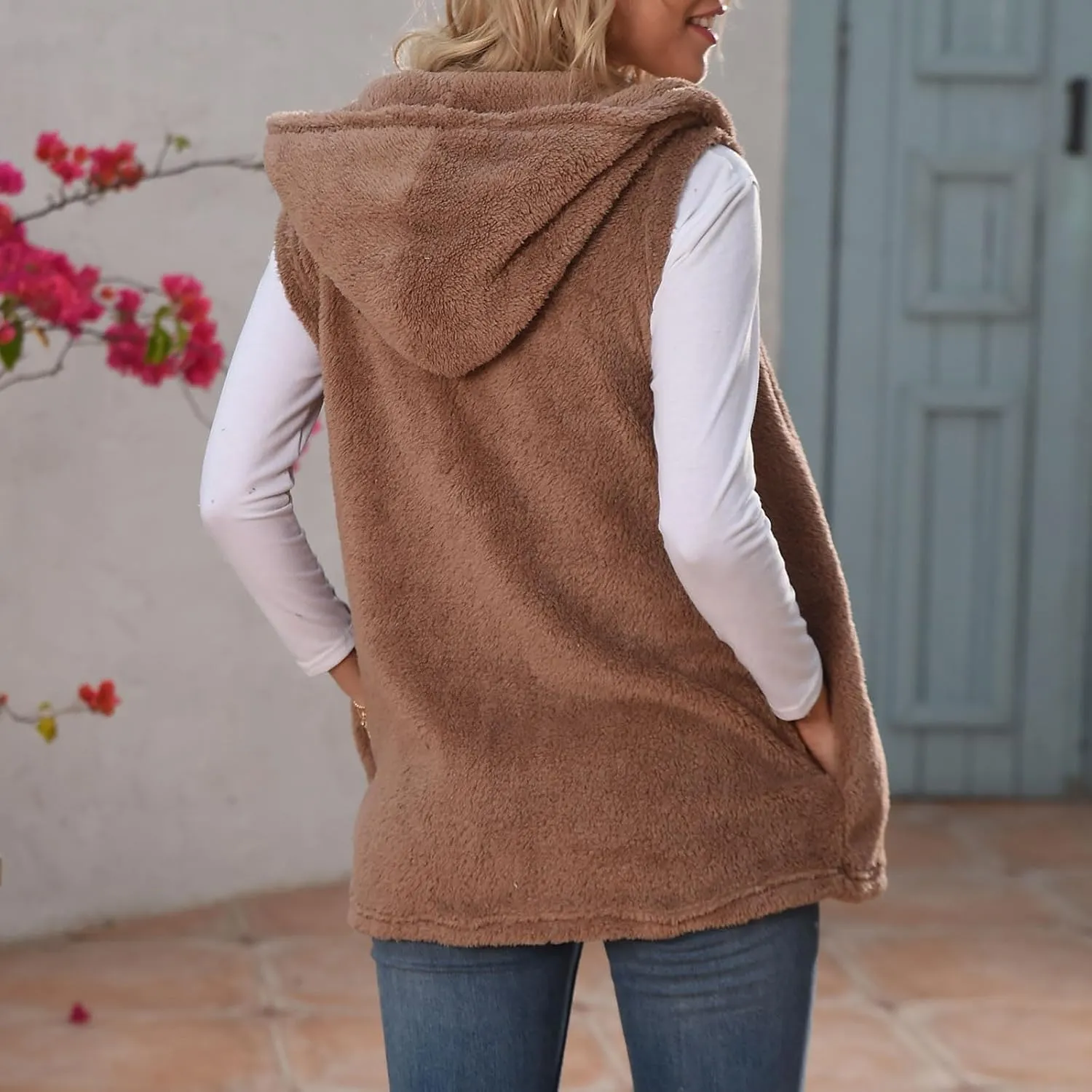 Gumipy Women Sleeveless Sherpa Vest Lapel Hooded Fleece Vest Jacket Trendg Open Front Oversized Cardigans Vests with Pockets