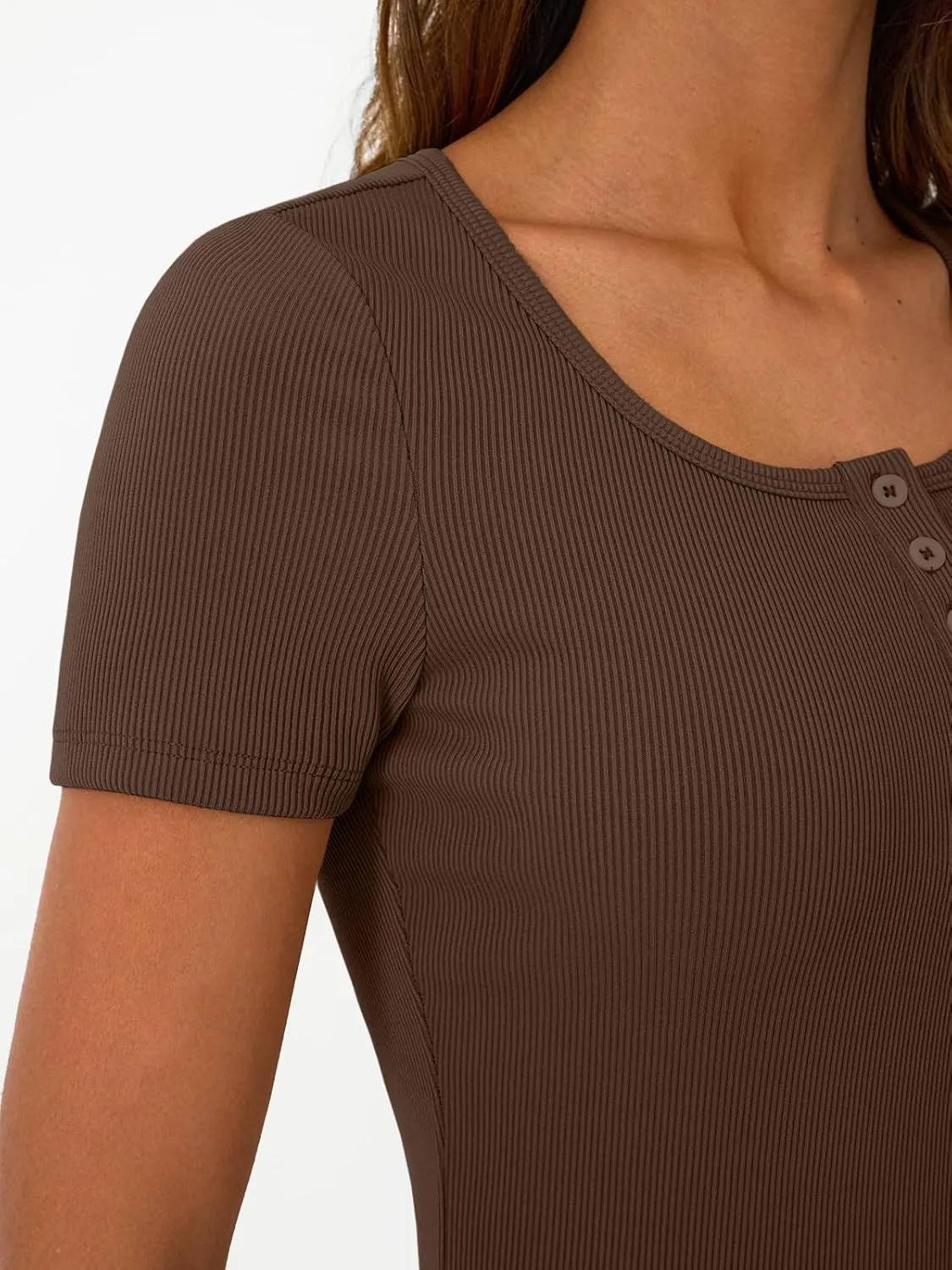 Trendy Queen Womens Short Sleeve Summer Tops Ribbed Henley T Shirts Basic Tee Cute Casual Spring Fashion Clothes 2025