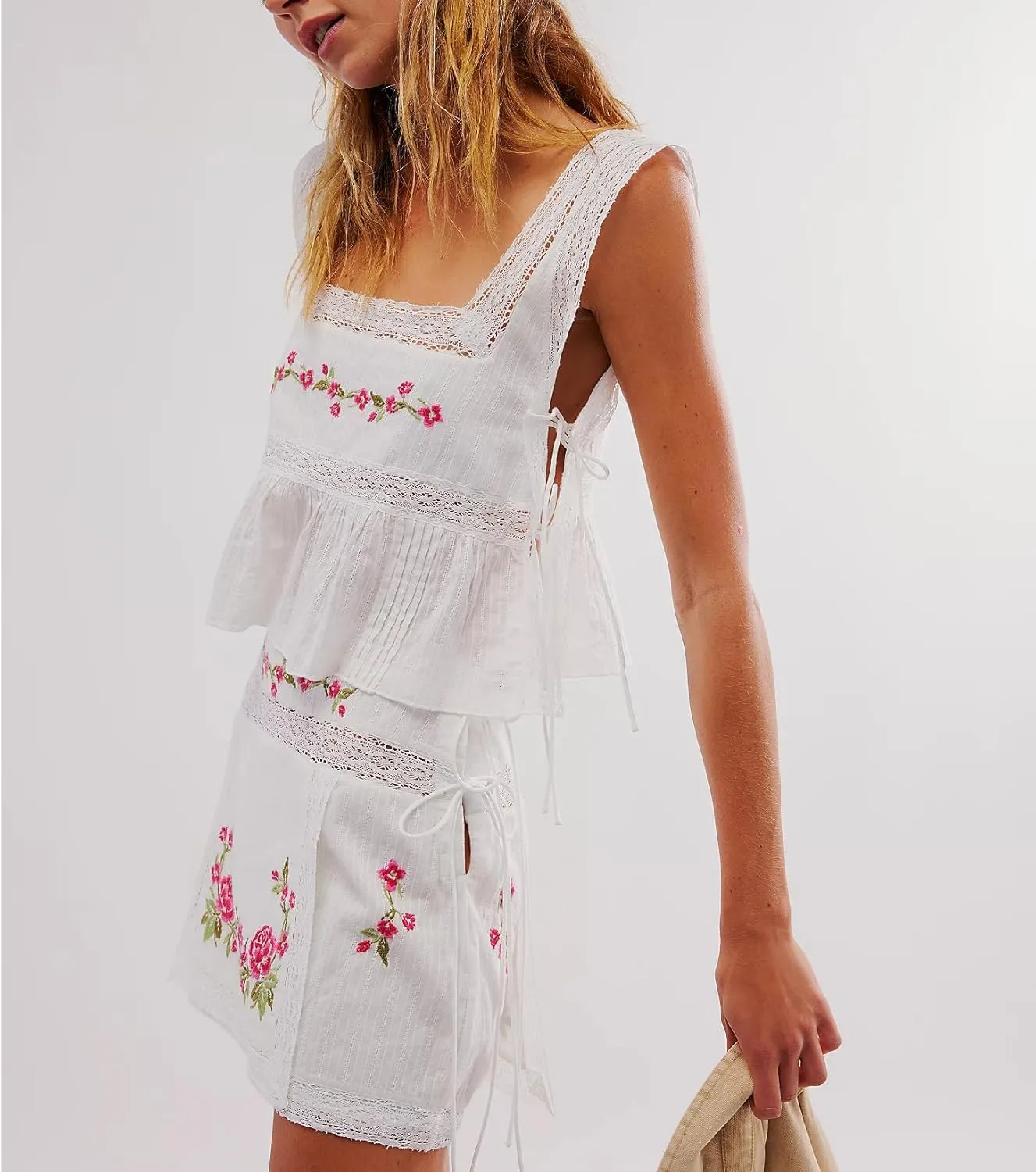 Women Lace Trim Tie Side Vest Tops Y2K Cute Sleeveless Square Neck Floral Embroidered Crop Tank Tops