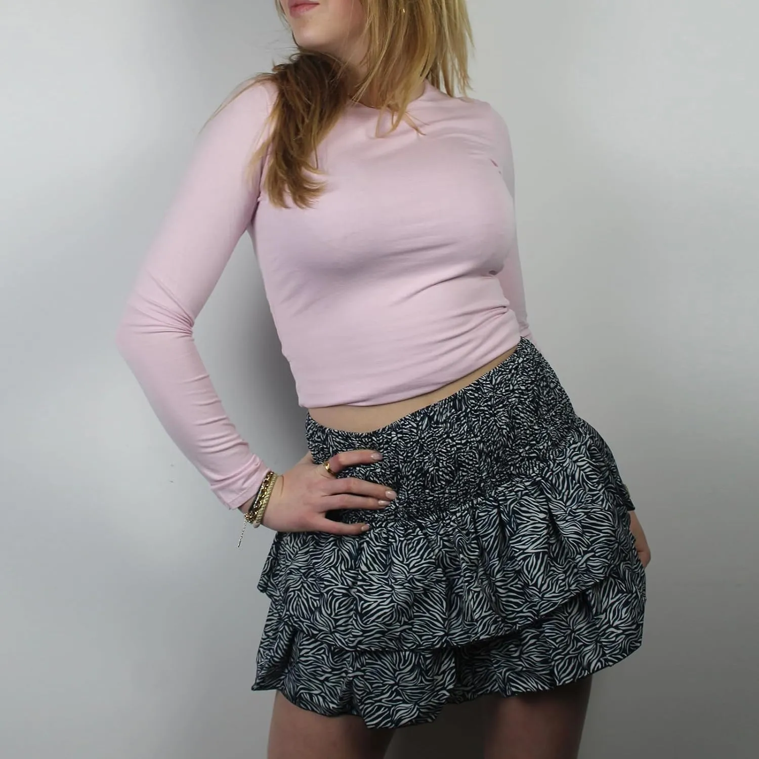 Women Layered Ruffle Hem Skirt Floral Boho Mini Skirt Smocked A Line Pleated Skirt Tiered Short Skirt